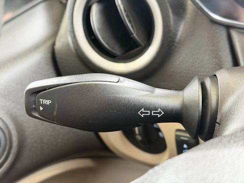 Used 2018 Ford Fiesta SE image 11