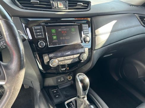 Used 2019 Nissan Rogue SL w/ Premium Package FWD image 15