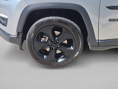 Used 2019 Jeep Compass Latitude AWD/4WD image 21
