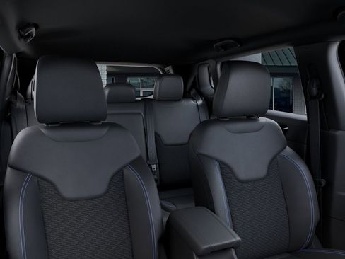 New 2026 Jeep Compass Latitude AWD/4WD image 30