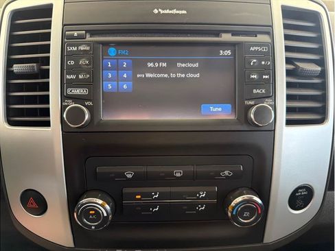Used 2014 Nissan Xterra PRO-4X AWD/4WD image 19