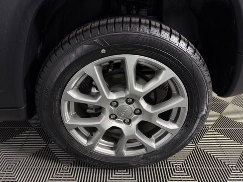 Used 2022 Jeep Compass Latitude AWD/4WD image 12