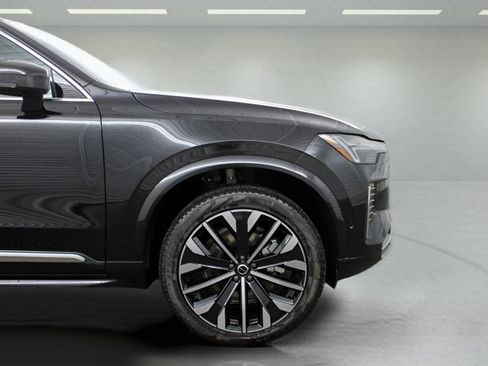 New 2025 Volvo XC90 B6 Plus w/ Protection Package Premier image 33