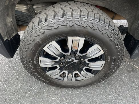 Certified 2024 GMC Sierra 2500 Denali w/ Denali Reserve Package image 8