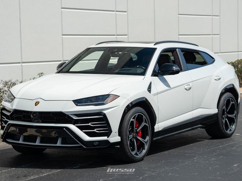 Used 2021 Lamborghini Urus AWD/4WD image 15