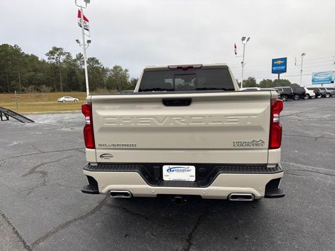 New 2026 Chevrolet Silverado 1500 High Country image 4