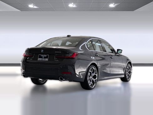 Used 2026 BMW 330i Sedan w/ Premium Package RWD image 9