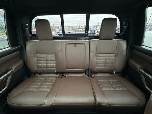 Used 2021 Nissan Titan Platinum Reserve w/ Moonroof Package image 22