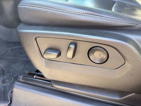 Used 2022 Chevrolet Silverado 1500 LTZ w/ LTZ Premium Package image 26