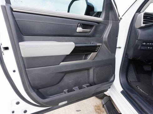 Used 2024 Toyota Tundra Limited image 8