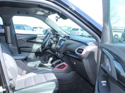 Used 2022 Chevrolet TrailBlazer RS image 11