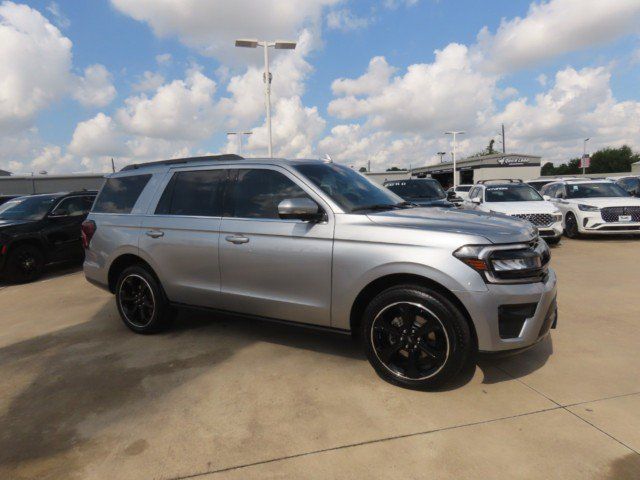 Used 2024 Ford Expedition Limited RWD image 6