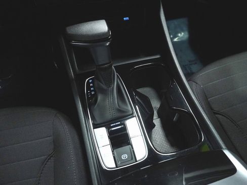 Used 2023 Hyundai Santa Cruz SE image 18