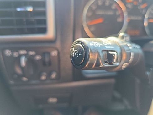 Used 2011 Chevrolet Colorado LT w/ Power Convenience Package AWD/4WD image 24