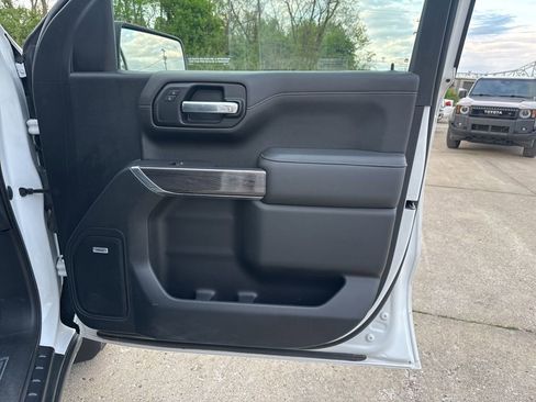 Used 2021 Chevrolet Silverado 1500 LTZ w/ LTZ Premium Package image 19