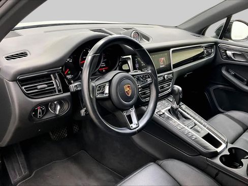 Used 2020 Porsche Macan AWD/4WD image 17