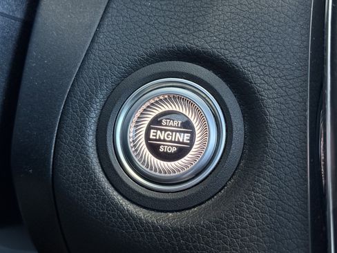 Used 2021 Mercedes-Benz C 300 Sedan image 30