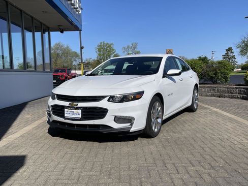 Used 2017 Chevrolet Malibu Premier w/ Driver Confidence Package image 1