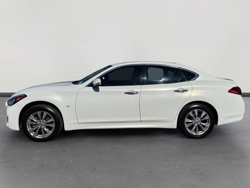 Used 2015 INFINITI Q70 3.7 w/ Deluxe Touring Package image 2