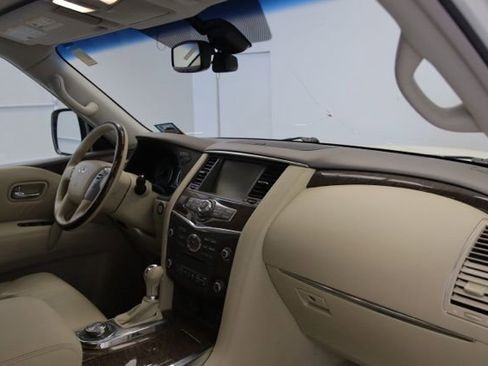 Used 2016 INFINITI QX80 4WD w/ All Season Package image 15