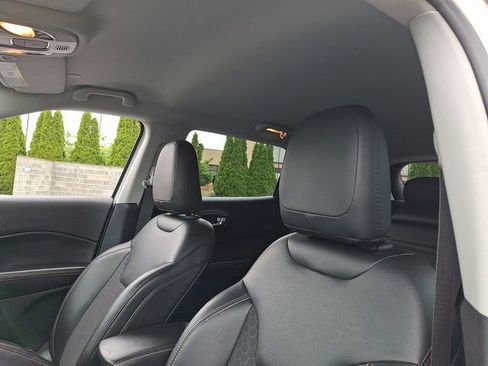 Used 2020 Jeep Compass Latitude AWD/4WD image 13