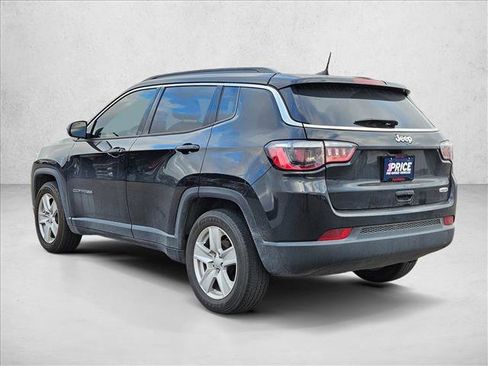 Used 2022 Jeep Compass Latitude image 7