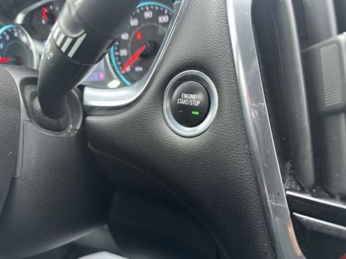 Certified 2022 Chevrolet Traverse LT w/ LPO, Floor Liner Package image 18