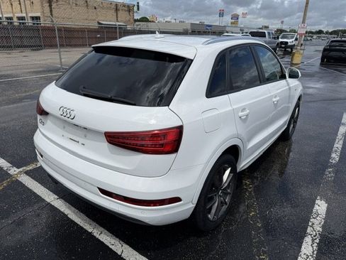 Used 2018 Audi Q3 2.0T Premium w/ Convenience Package FWD image 4
