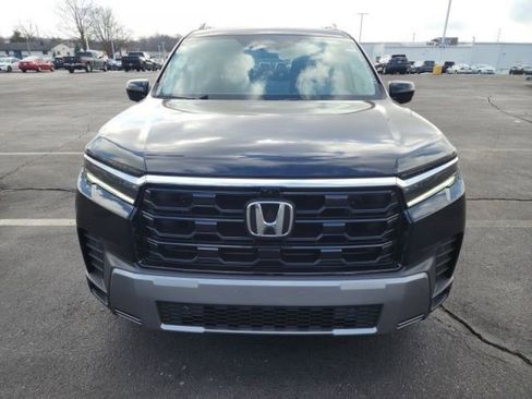 New 2026 Honda Pilot Elite image 2