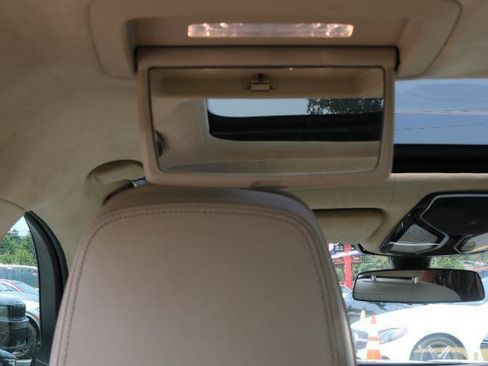 Used 2016 BMW 740i RWD image 23