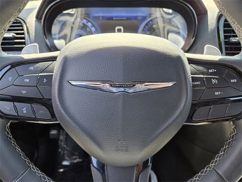 Certified 2023 Chrysler 300 S image 33