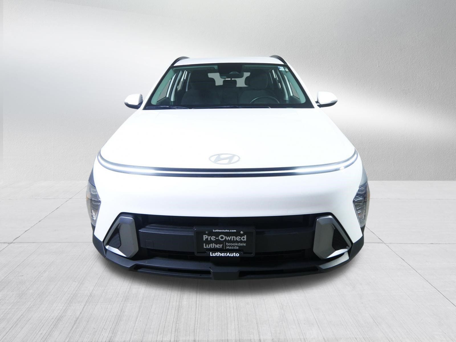 Used 2025 Hyundai Kona SEL AWD/4WD image 2