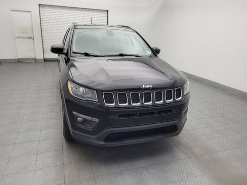 Used 2019 Jeep Compass Latitude AWD/4WD image 14