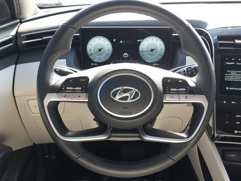 Certified 2024 Hyundai Tucson SEL w/ Convenience Package FWD image 12