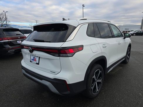 New 2026 Volkswagen Tiguan SE image 3