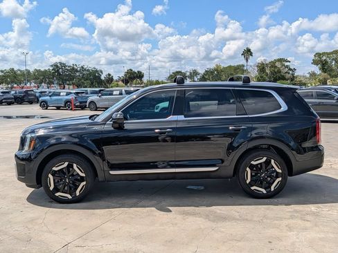 Used 2024 Kia Telluride S FWD image 5