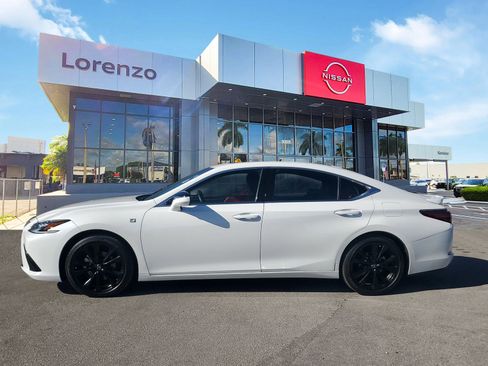 Used 2024 Lexus ES 350 F Sport w/ Accessory Package (Z2) image 5