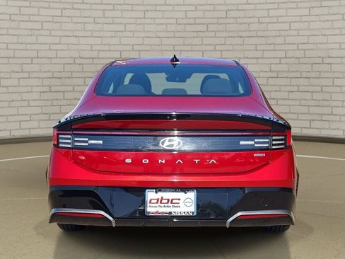 Used 2025 Hyundai Sonata SEL FWD image 6