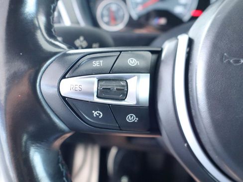 Used 2016 BMW M3 RWD image 34