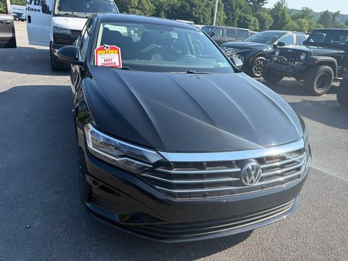 Used 2021 Volkswagen Jetta S w/ Driver Assistance Package FWD image 2