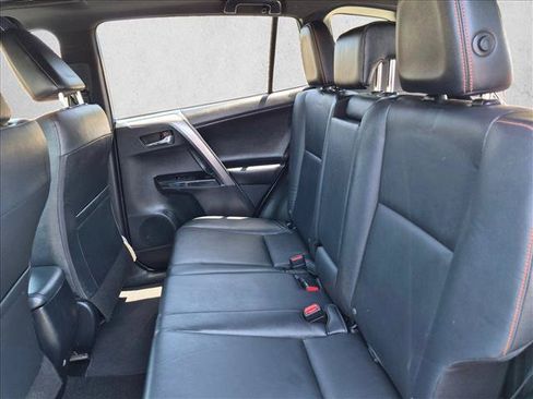 Used 2017 Toyota RAV4 SE AWD/4WD image 19