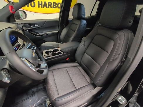 New 2026 Chevrolet Equinox LT w/ Convenience Package II image 12