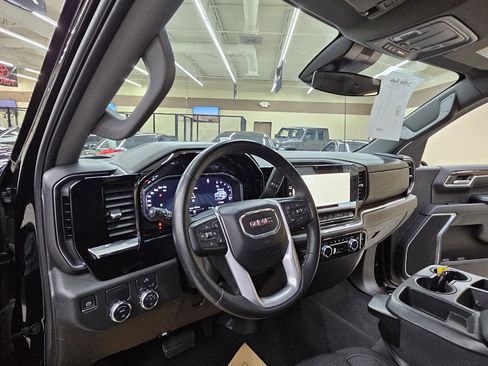 Used 2023 GMC Sierra 1500 Elevation RWD image 17