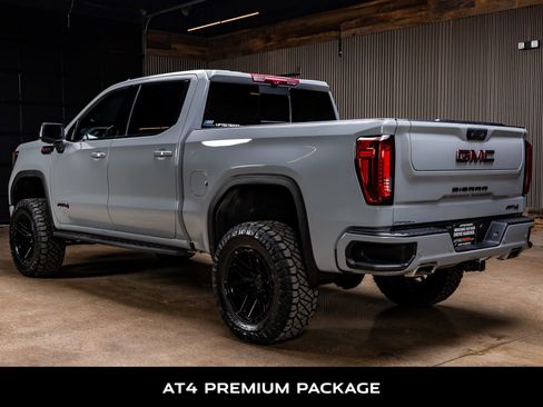 Used 2024 GMC Sierra 1500 AT4 w/ Technology Package image 7