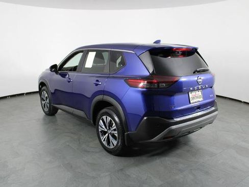 Certified 2022 Nissan Rogue SV FWD image 4