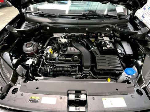 New 2026 Volkswagen Taos SEL image 13