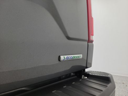 Used 2019 Ford F150 XL w/ Equipment Group 101A Mid RWD image 8