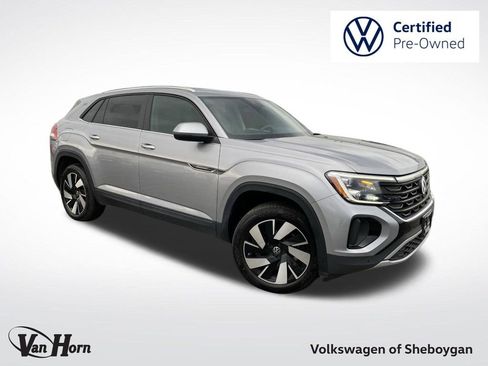 Certified 2024 Volkswagen Atlas Cross Sport SE image 1