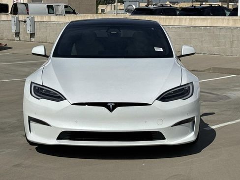 Used 2021 Tesla Model S Plaid image 3