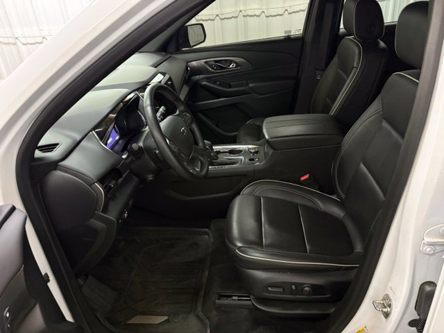 Used 2023 Chevrolet Traverse Premier w/ Redline Edition AWD/4WD image 32